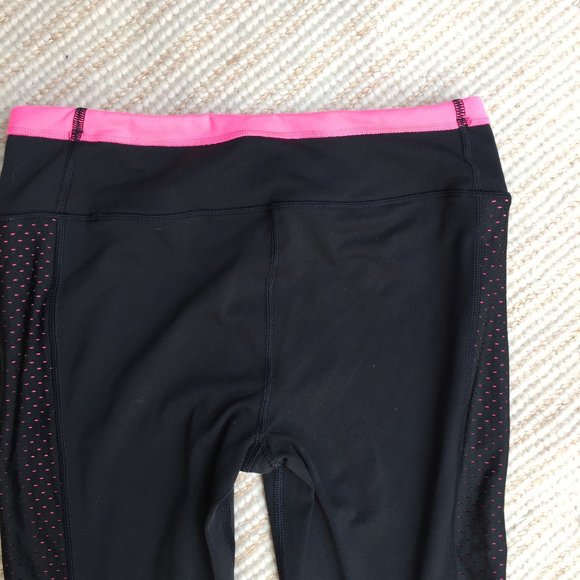 Victoria's Secret 'knockout' crop black & pink legging - size XS - Picture 5 of 8